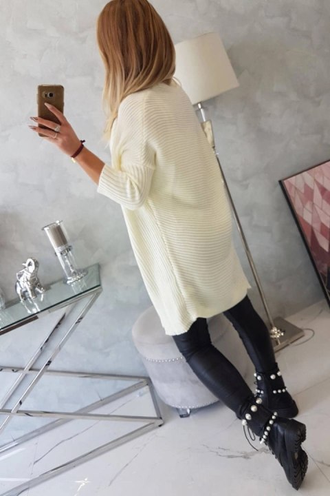 Sweter z rękawami typu nietoperz ecru Sweter z rękawami typu nietoperz ecru
