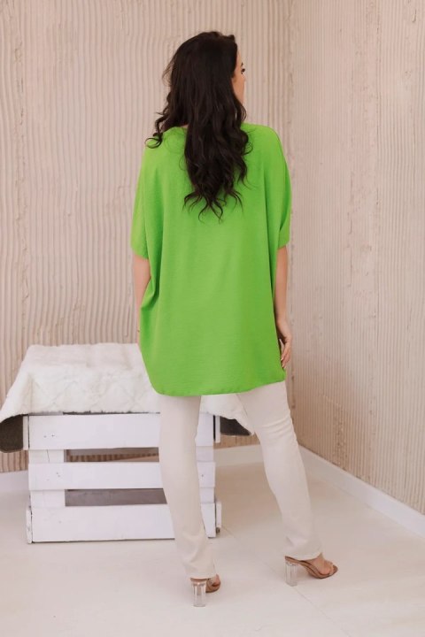 Bluzka oversize z wisiorkiem jasno zielona Bluzka oversize z wisiorkiem jasno zielona