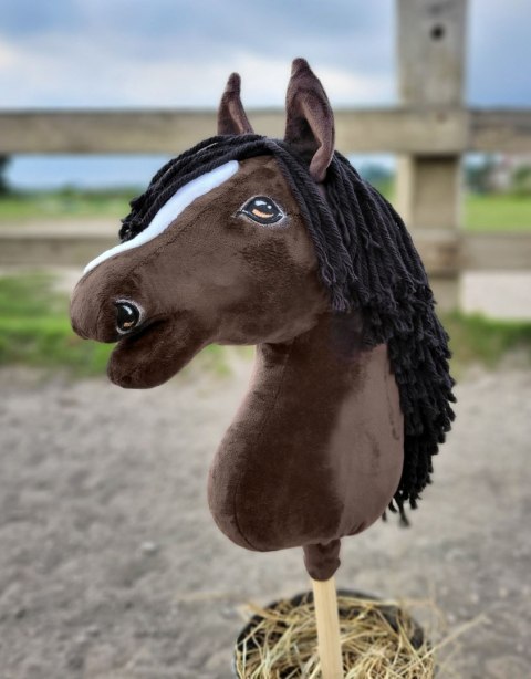 Hobby Horse Duży koń na kiju Premium - ciemnogniady A3 Hobby Horse Duży koń na kiju Premium - ciemnogniady A3