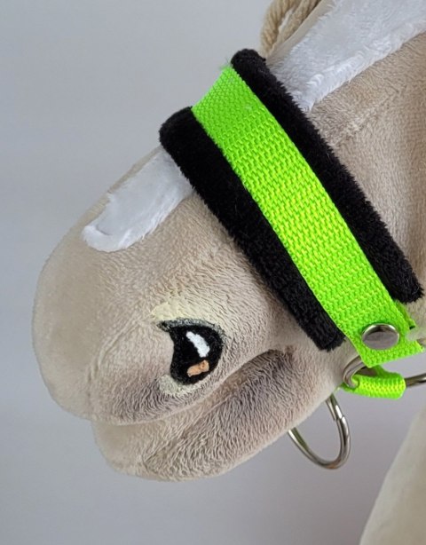 Kantar regulowany dla konia Hobby Horse A3 neon green czarnym futerkiem Kantar regulowany dla konia Hobby Horse A3 neon green czarnym futerkiem