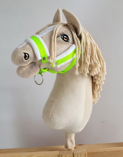 Zestaw do Hobby Horse: kantar A3 z białym futerkiem + uwiąz ze sznurka - neon-green/ biały Zestaw do Hobby Horse: kantar A3 z białym futerkiem + uwiąz ze sznurka - neon-green/ biały