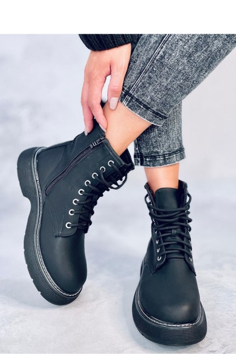 Botki sznurowane PEDDY BLACK - Inello Inello Botki sznurowane PEDDY BLACK - Inello Inello