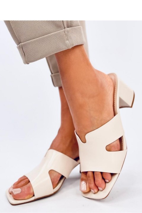 Sandał Klapki na obcasie VALLON BEIGE - Inello Inello Sandał Klapki na obcasie VALLON BEIGE - Inello Inello
