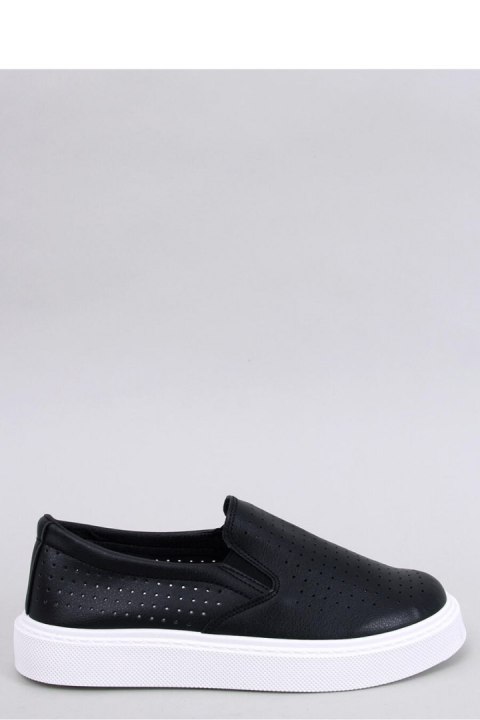 Trampki slip-on ażurowe TOWNS BLACK - Inello Inello Trampki slip-on ażurowe TOWNS BLACK - Inello Inello