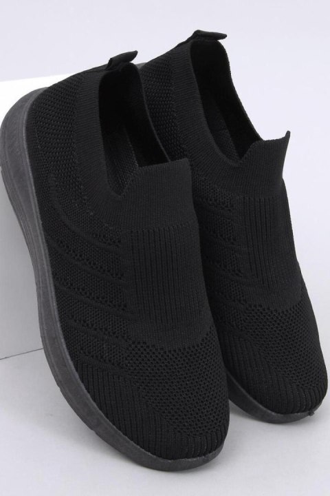 Buty skarpetkowe wsuwane GROPPI ALLBLACK - Inello Inello