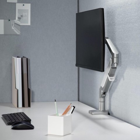 Uchwyt biurkowy do monitora szary Ergo Office, ze sprężyną, 17"-32", 9 kg, ER-405G Uchwyt biurkowy do monitora szary Ergo Office, ze sprężyną, 17"-32", 9 kg, ER-405G