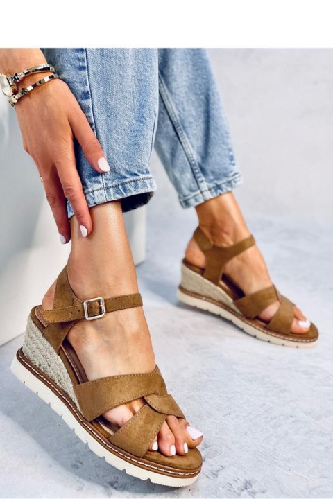 Sandał Espadryle na koturnie SERMON KHAKI - Inello Inello Sandał Espadryle na koturnie SERMON KHAKI - Inello Inello