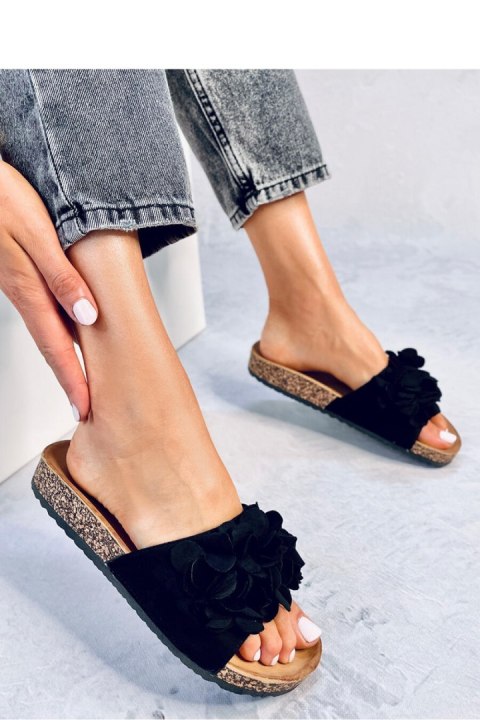Sandał Klapki korkowe z kwiatami FOWLEY BLACK - Inello Inello Sandał Klapki korkowe z kwiatami FOWLEY BLACK - Inello Inello